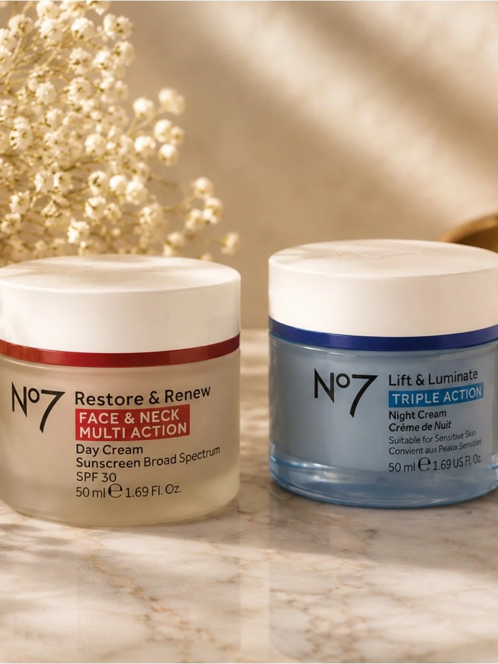 Restore & Renew Face & Neck Day Cream SPF 30 - Cream/Red Trim
